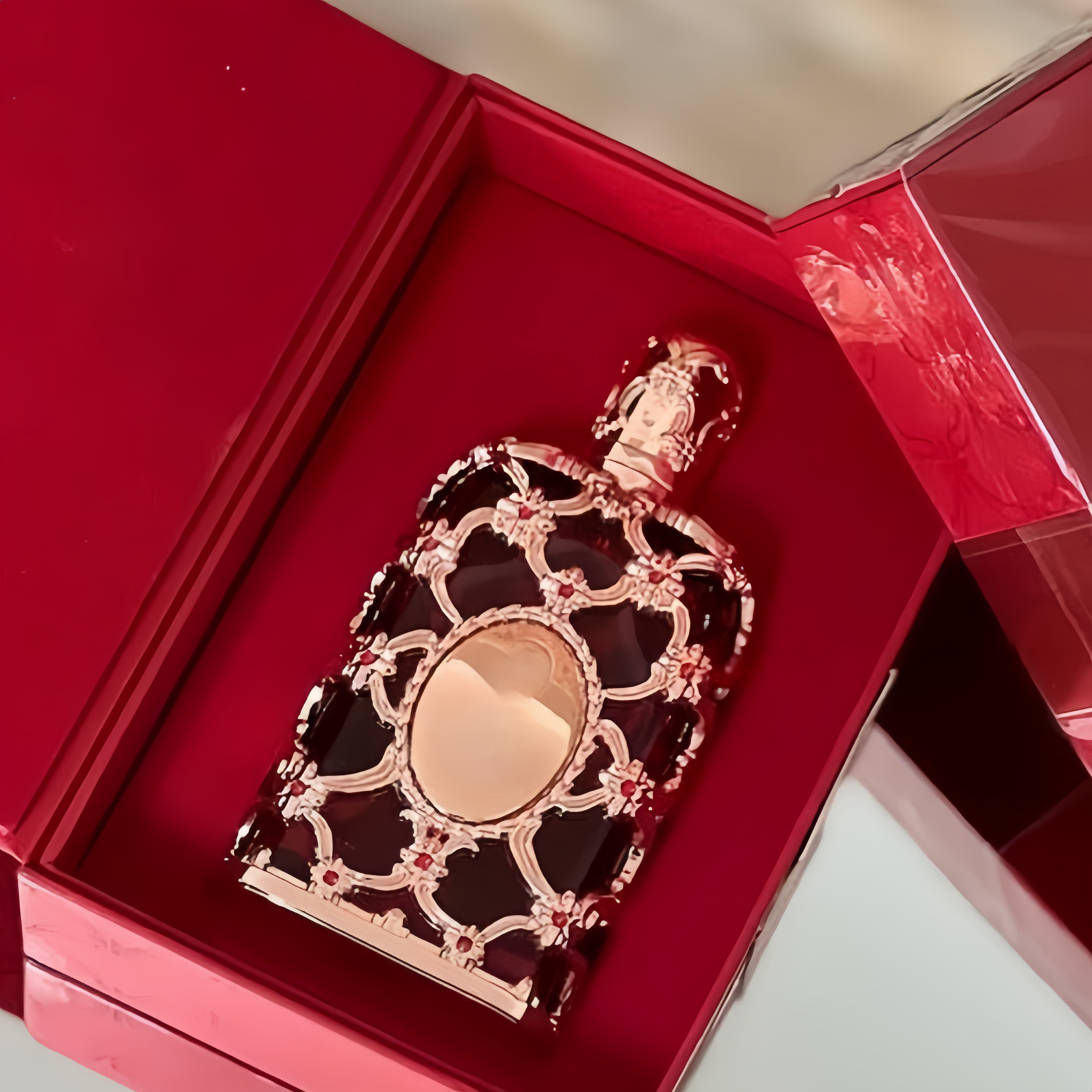 عطر 80 مل - مزيج من نفحات العن - مراجعة Fragrance Perfume Note وسعره